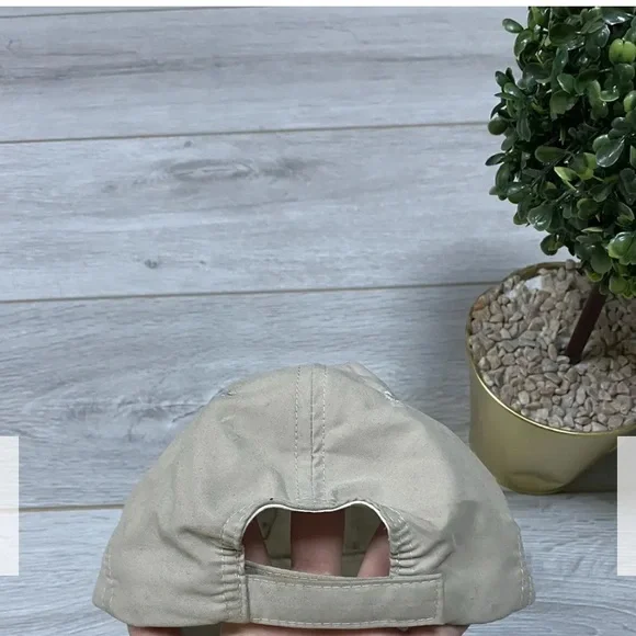 Mercedes-Benz Beige Cap NWT - Picture 3 of 5